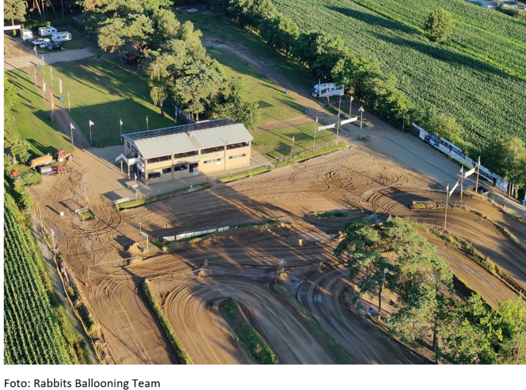Luchtfoto motorcrossterrein Luchtfoto motorcrossterrein